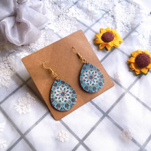 Load image into Gallery viewer, Handmade Wooden Earing