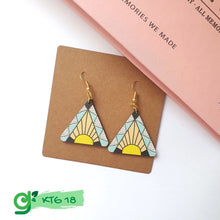Load image into Gallery viewer, Handmade Wooden Earing