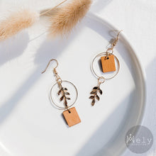 Load image into Gallery viewer, Handmade Wooden Earing