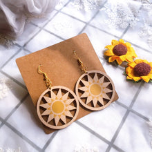 Load image into Gallery viewer, Handmade Wooden Earing