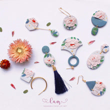Load image into Gallery viewer, Handmade Clay Earing
