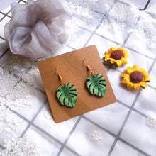 Load image into Gallery viewer, Handmade Wooden Earing