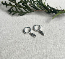 Load image into Gallery viewer, Umlaut 65 Large Hoop