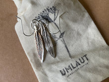 Load image into Gallery viewer, Umlaut Folia Earrings