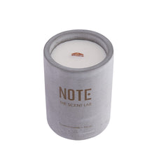 Load image into Gallery viewer, Natural Scented Candle - Light As Air (200 gr)
