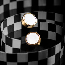 Load image into Gallery viewer, Deluxe Magnetic Wooden Checker
