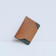 Load image into Gallery viewer, Leather Card Holder - Tick&amp;Pick
