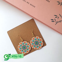 Load image into Gallery viewer, Handmade Wooden Earing
