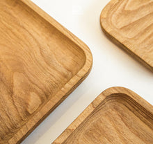 Load image into Gallery viewer, Square Wooden Plate Set of 3
