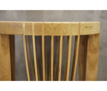 Load image into Gallery viewer, Fan Stool
