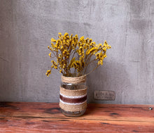 Load image into Gallery viewer, Circular Ribbon Glass Vase
