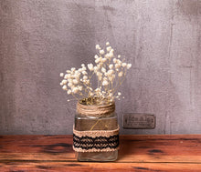 Load image into Gallery viewer, Square Ribbon Glass Vase
