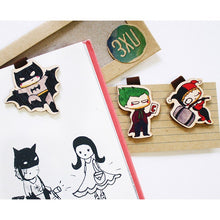 Load image into Gallery viewer, Set 3 Paper Bookmark Joker
