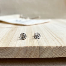 Load image into Gallery viewer, Umlaut 36 Node Earrings
