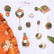 Load image into Gallery viewer, Handmade Clay Earing
