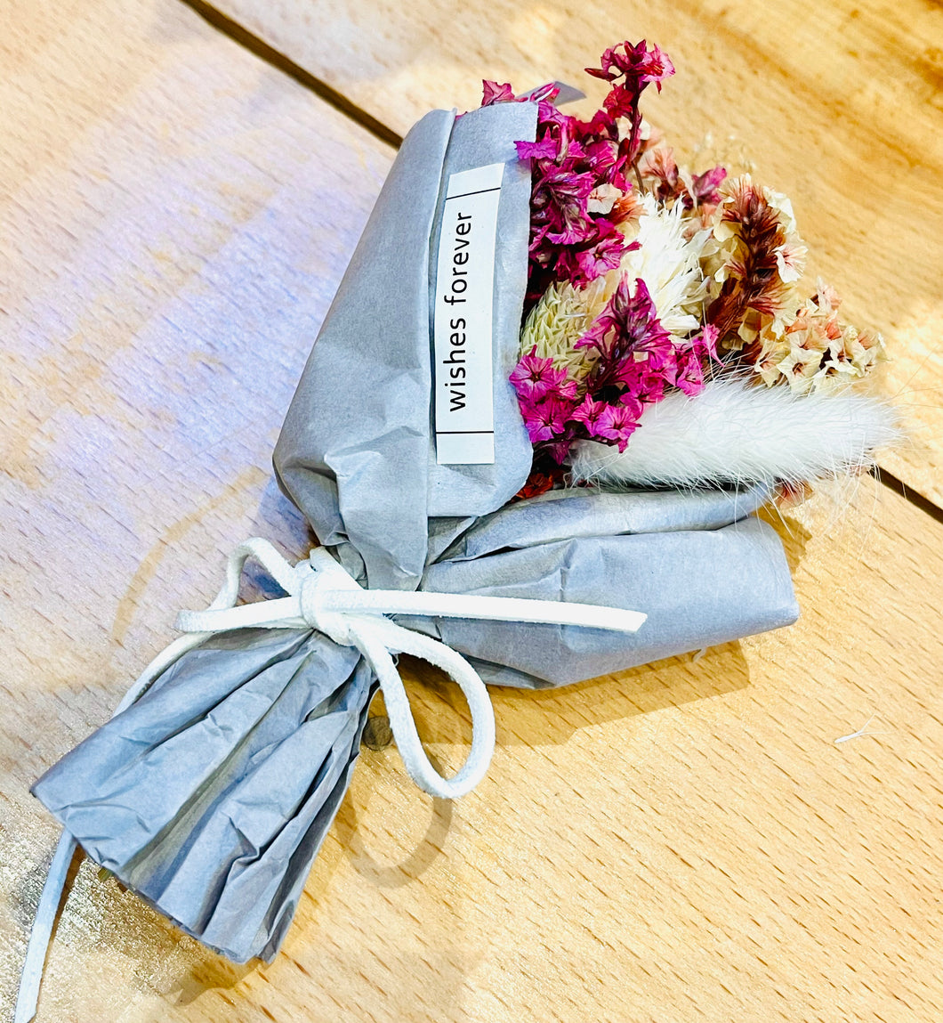 Roy Dried Flower Bunch